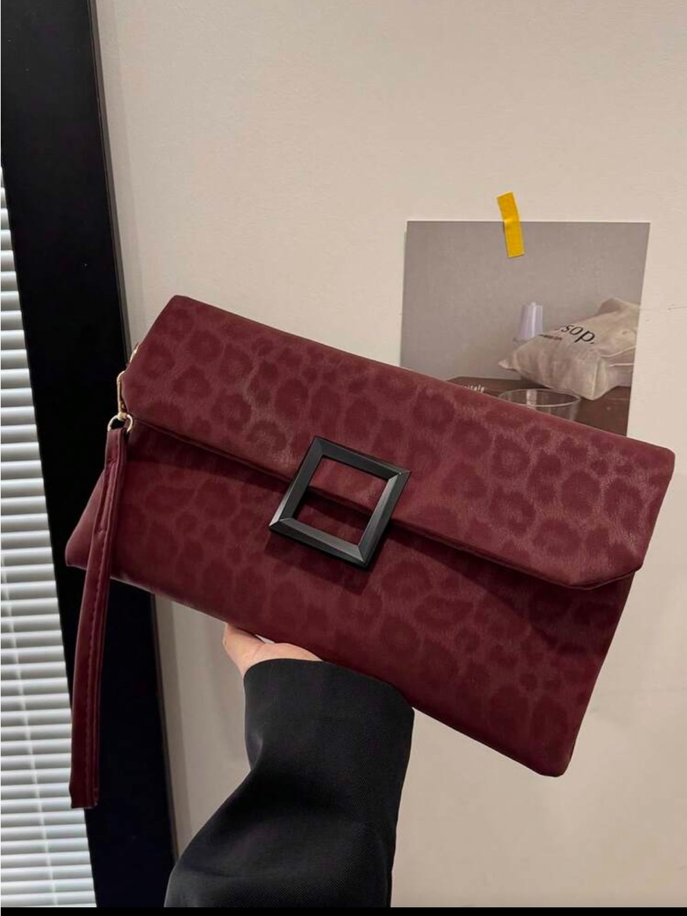 Elegant Burgundy Leopard-Print Clutch Bag with Black Buckle